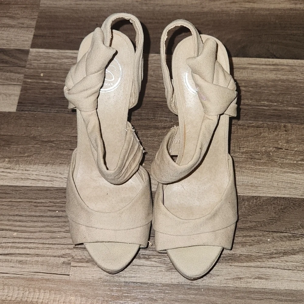 Jessica Simpson  Tan High Heels Size 7